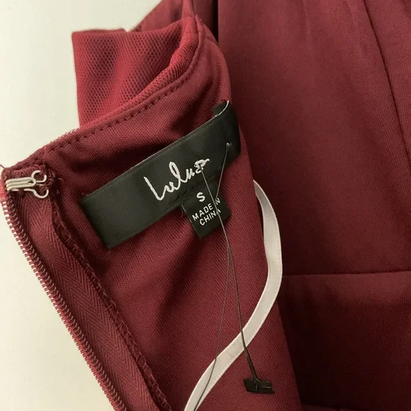 Lulus Rule The Runway Burgundy Tulle Surplice Tiered Maxi Dress Small NWT - Picture 10 of 15